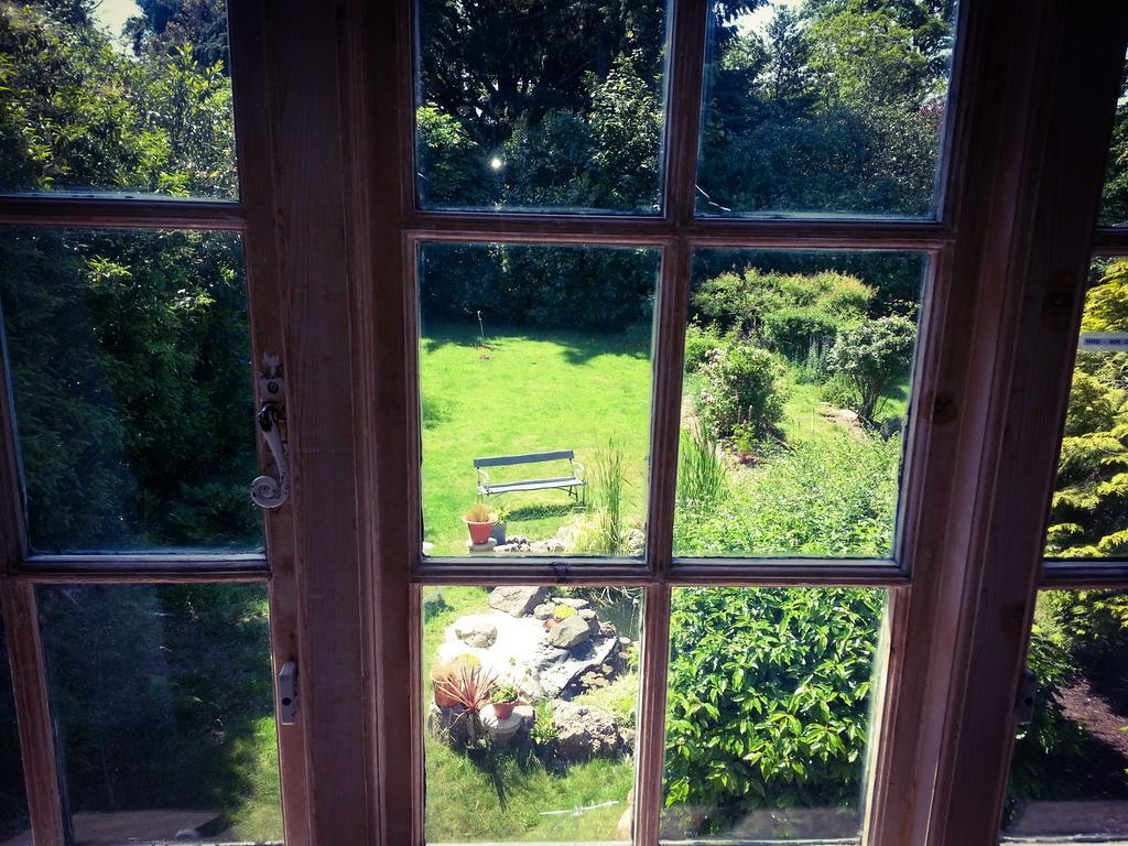 Rosemead Guest House Claygate Buitenkant foto