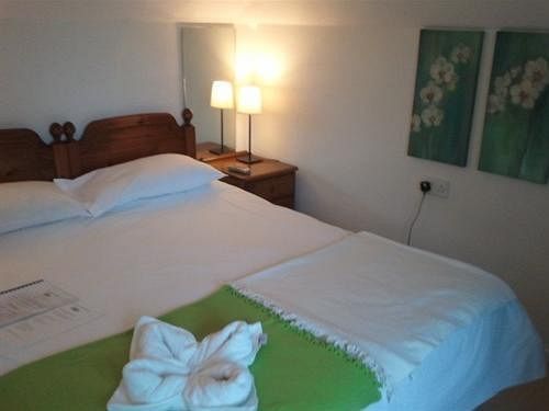 Rosemead Guest House Claygate Buitenkant foto